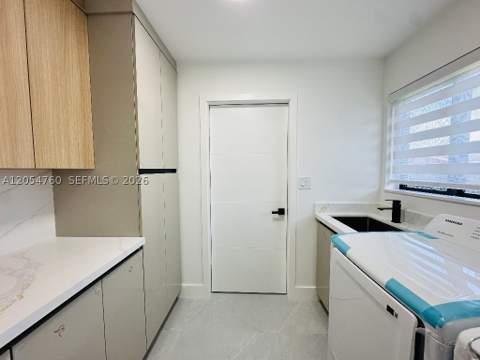 430 SW 100th Ave, Sweetwater FL - photo 18 of 40