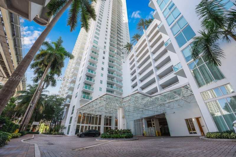 3 bedroom Condominium at 31 SE 5th St 3712, Brickell On The River N T, Miami — photo 1