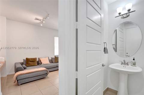 650 NE 191st Ter, Miami FL - photo 13 of 92