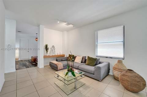 650 NE 191st Ter, Miami FL - photo 17 of 92