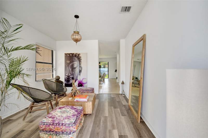 4 bedroom SingleFamilyResidence at 650 NE 191st Ter, Champion Lakes, Miami — photo 4