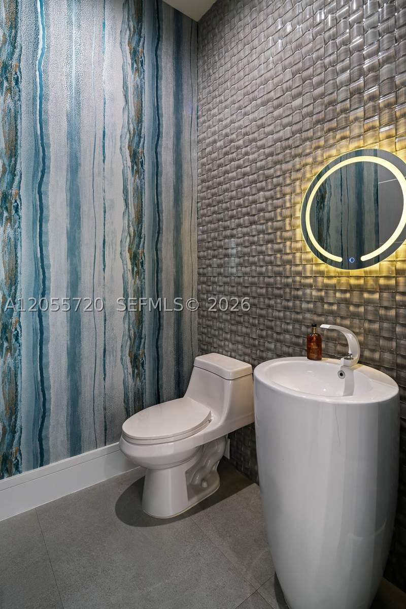 3 bedroom Townhouse at 3073 Carter St 3073, Lux At The Grove Condo Bl, Miami — photo 4