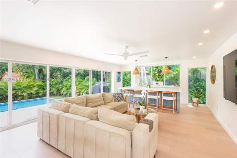 4155 Pamona Ave, Miami FL - photo 20 of 32