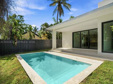 1621 SW 11th Ter, Miami FL - photo 11 of 68