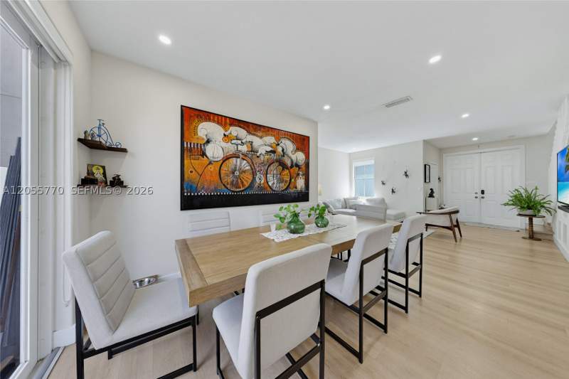 3 bedroom Townhouse at 4850 NW 108th Pl, Savannah At Doral, Doral — photo 4