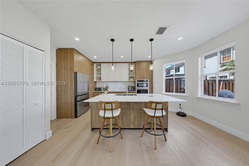 3 bedroom Townhouse at 4850 NW 108th Pl, Savannah At Doral, Doral — photo 5