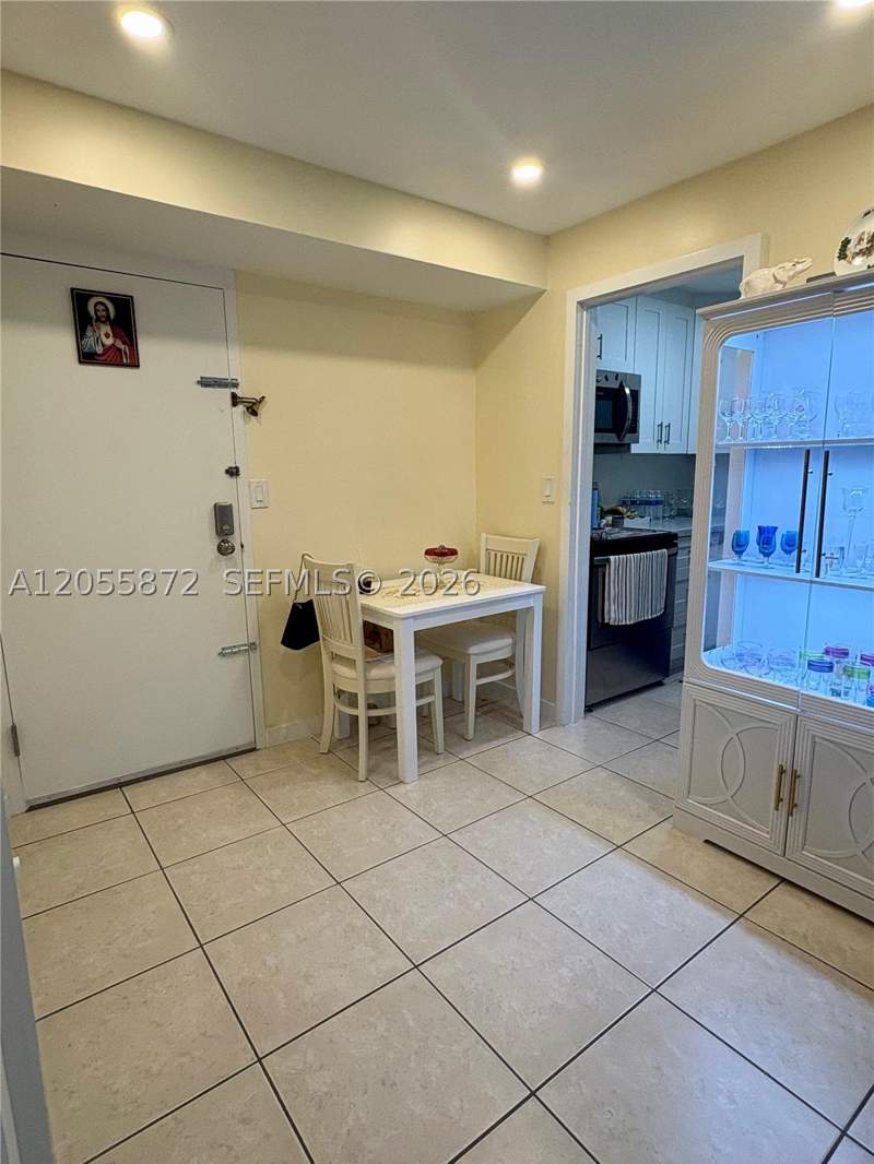 1 bedroom Condominium at 5050 NW 7th St 309, 5050 Condo, Miami — photo 2
