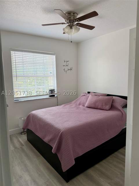 4149 NE 26th St, Homestead FL - photo 8 of 14