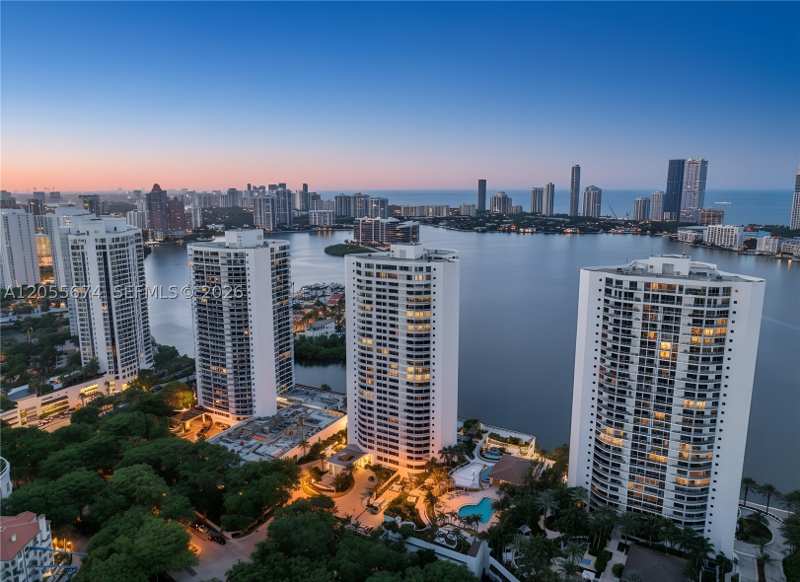 2 bedroom Condominium at 3000 Island Blvd 505, 3000 Isl Blvd Williams Is, Aventura — photo 1
