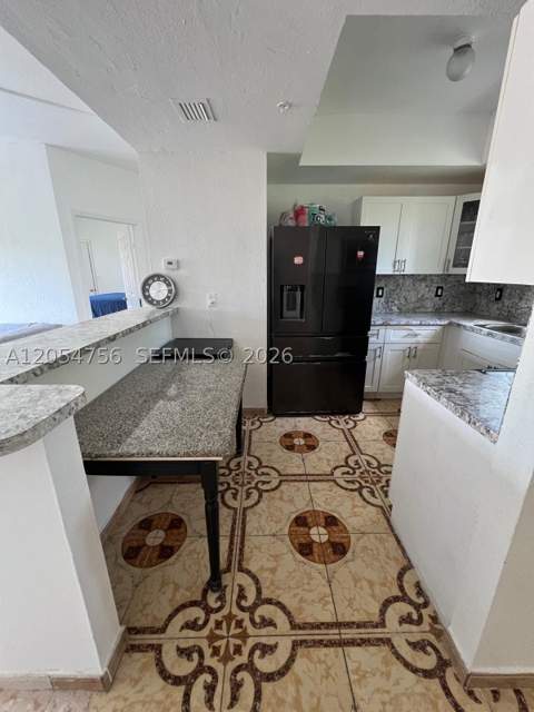 7516 NE 1st Ave 203, Miami FL - photo 10 of 54