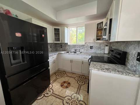 7516 NE 1st Ave 203, Miami FL - photo 11 of 54