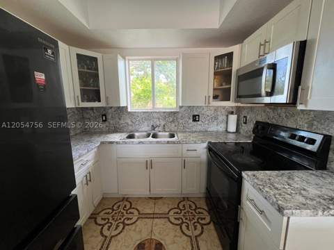 7516 NE 1st Ave 203, Miami FL - photo 12 of 54