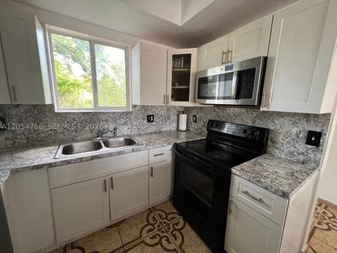 7516 NE 1st Ave 203, Miami FL - photo 13 of 54