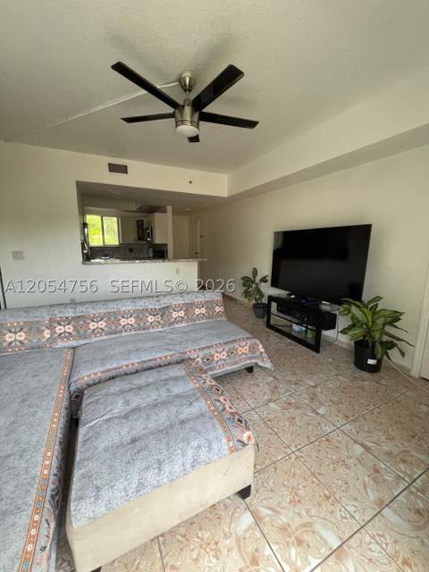 7516 NE 1st Ave 203, Miami FL - photo 6 of 54