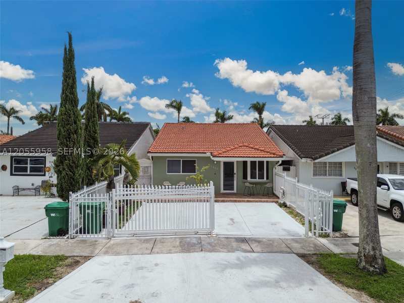 3 bedroom SingleFamilyResidence at 11425 NW 88th Ct, Biltmore Estates, Hialeah Gardens — photo 1