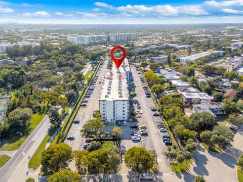16851 NE 23rd Ave A516, North Miami Beach FL - photo 22 of 29