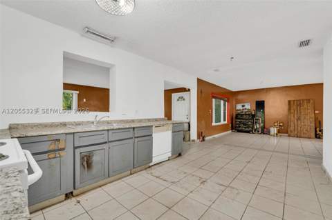 9921 SW 165th Ter, Miami FL - photo 16 of 46