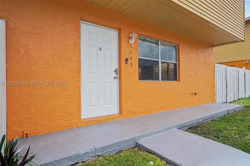 3 bedroom Villa at 145 NE 12th Ave 145, Seagrape Village Condo, Homestead — photo 1