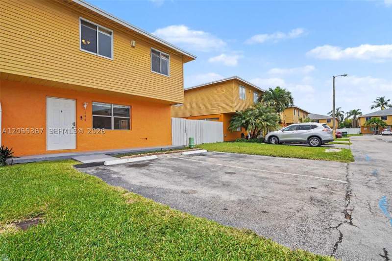 3 bedroom Villa at 145 NE 12th Ave 145, Seagrape Village Condo, Homestead — photo 4