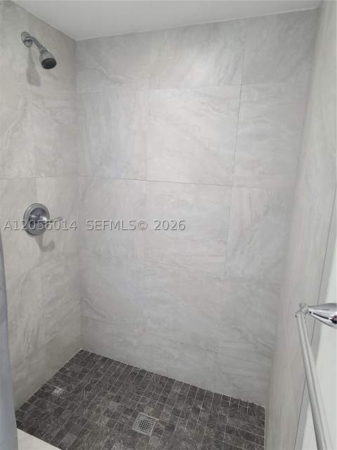 3625 N Country Club Dr 2408, Aventura FL - photo 10 of 18