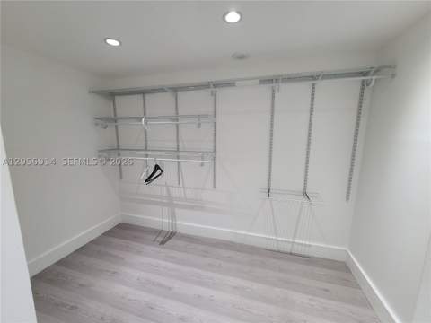 3625 N Country Club Dr 2408, Aventura FL - photo 15 of 18