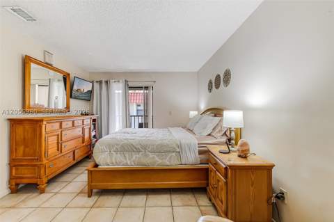 9732 Hammocks Blvd 203-17, Miami FL - photo 20 of 40