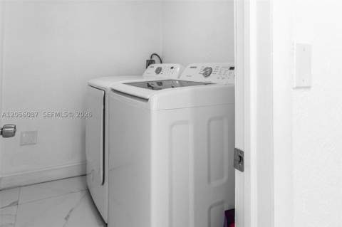 935 NE 164th St, North Miami Beach FL - photo 6 of 25