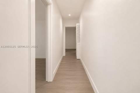 16842 SW 86th Ave, Palmetto Bay FL - photo 13 of 26