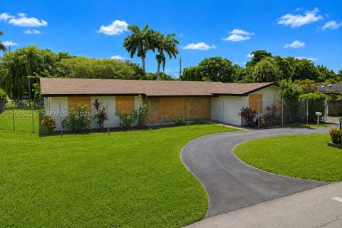 16842 SW 86th Ave, Palmetto Bay FL - photo 20 of 26