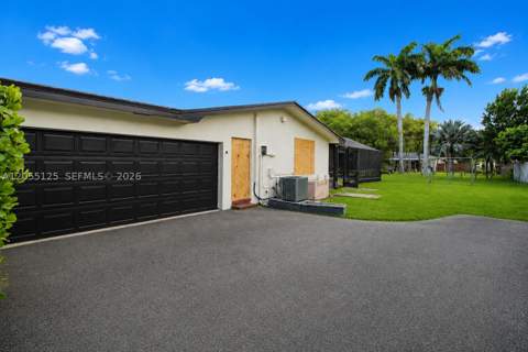 16842 SW 86th Ave, Palmetto Bay FL - photo 22 of 26