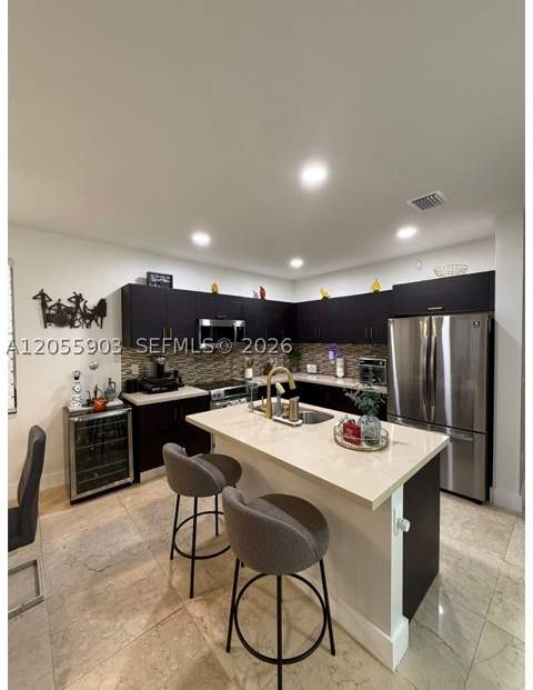 7022 NW 102nd Pl, Doral FL - photo 15 of 56