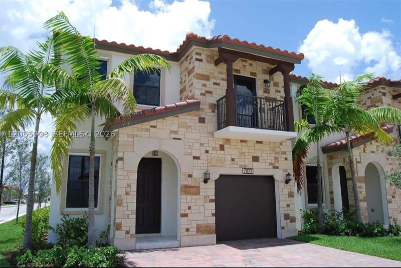 4 bedroom SingleFamilyResidence at 7022 NW 102nd Pl, Vintage Estates, Doral — photo 2