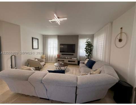 7022 NW 102nd Pl, Doral FL - photo 23 of 56