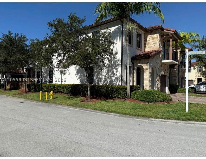 4 bedroom SingleFamilyResidence at 7022 NW 102nd Pl, Vintage Estates, Doral — photo 5
