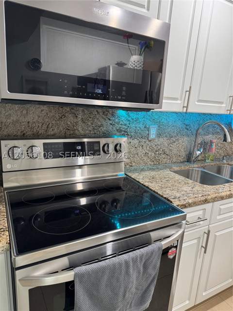 14036 SW 90th Ave 201-Aa, Miami FL - photo 12 of 35