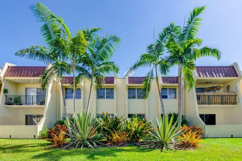 3 bedroom Condominium at 14036 SW 90th Ave 201-Aa, Residences @ The Falls Co, Miami — photo 3