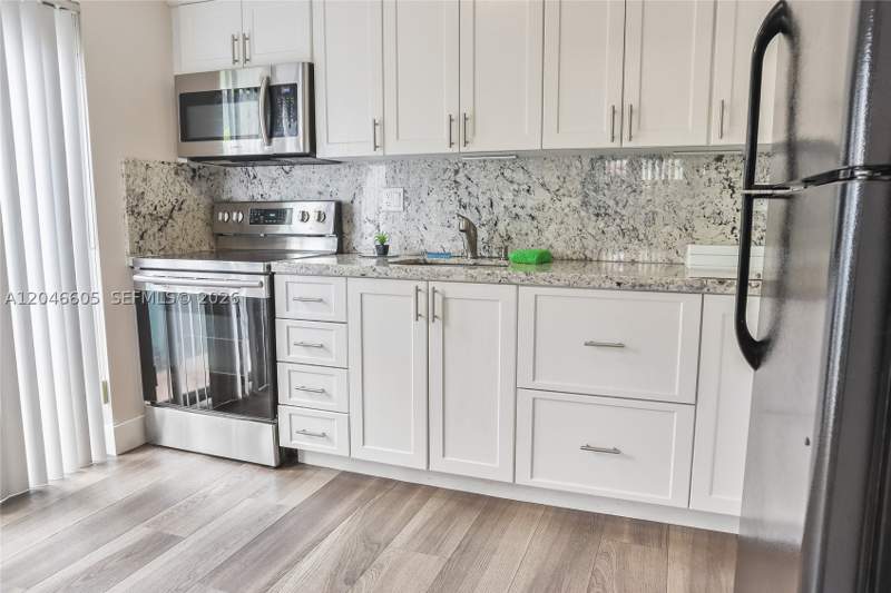 2 bedroom Townhouse at 10425 SW 154th Ct 1, Palm Point Sec 2, Miami — photo 5