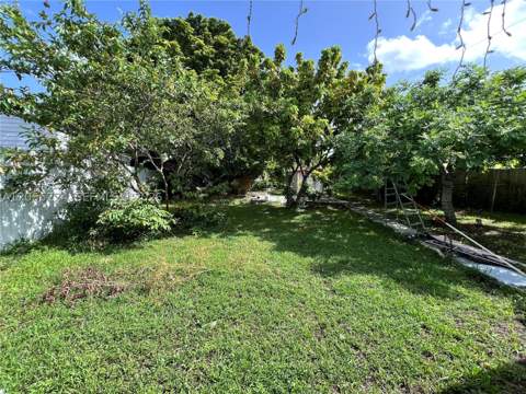 11970 SW 4th Ter, Miami FL - photo 6 of 7