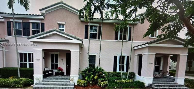5 bedroom Townhouse at 17087 SW 93rd St, Kendall Square, Miami — photo 1