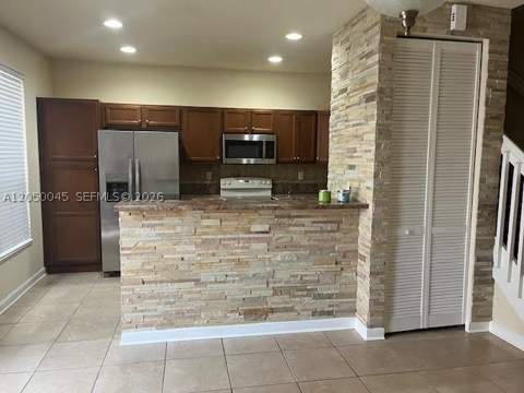 17087 SW 93rd St, Miami FL - photo 8 of 49