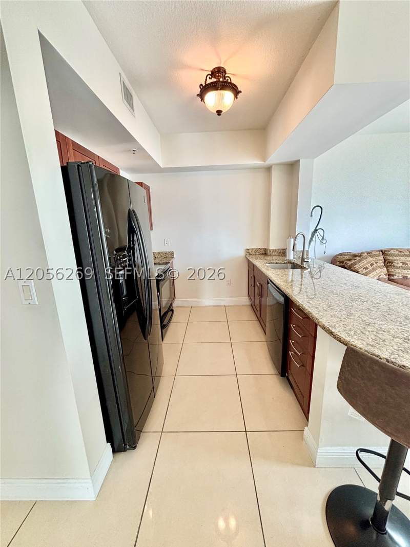 2 bedroom Condominium at 7290 SW 90th St 606, Downtown Dadeland Condo N, Miami — photo 2