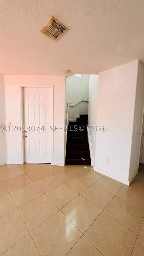 11461 NW 76th St 11461, Doral FL - photo 9 of 12