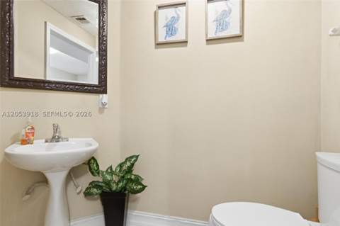 14640 SW 176th Ter, Miami FL - photo 17 of 38