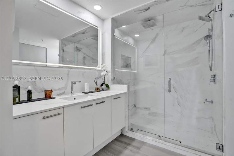 1 bedroom Condominium at 2001 Meridian Ave 308, The Meridian Condo, Miami Beach — photo 4