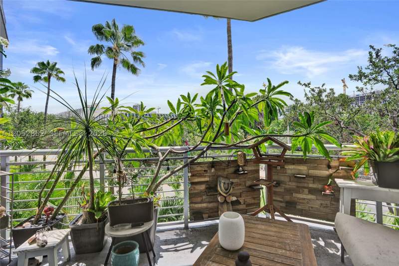 1 bedroom Condominium at 2001 Meridian Ave 308, The Meridian Condo, Miami Beach — photo 5
