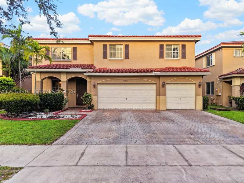 6 bedroom SingleFamilyResidence at 20623 NW 11th Ave, Sport Acres, Miami Gardens — photo 1