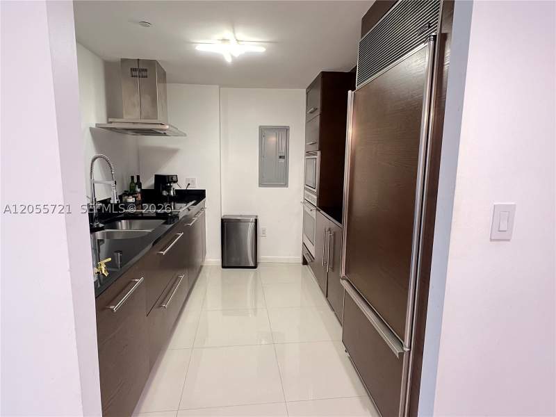 2 bedroom Condominium at 495 Brickell Ave Bay406, Icon Brickell No Two, Miami — photo 3