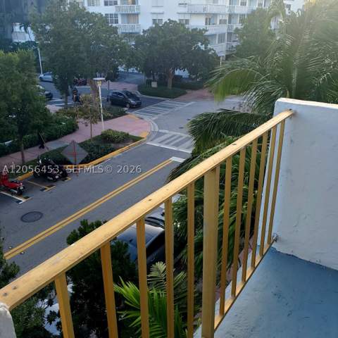 245 18th St 403, Miami Beach FL - photo 16 of 20