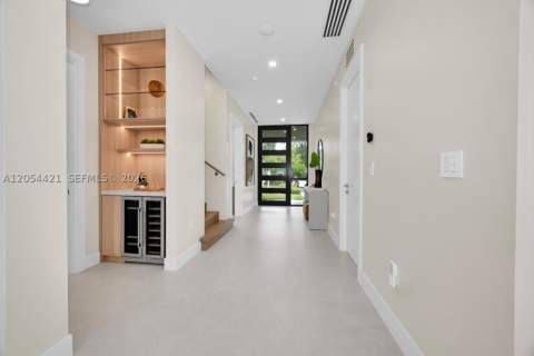 5765 SW 47th St, Miami FL - photo 7 of 49