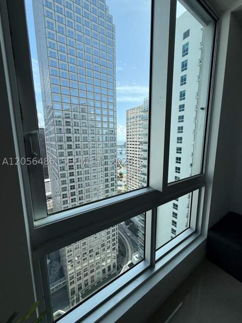300 S Biscayne Blvd T-3301, Miami FL - photo 10 of 11